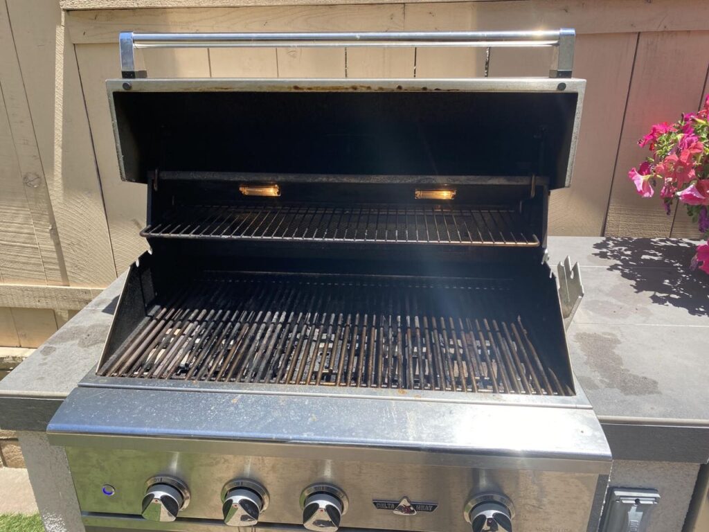 Built-in with rotisserie before service